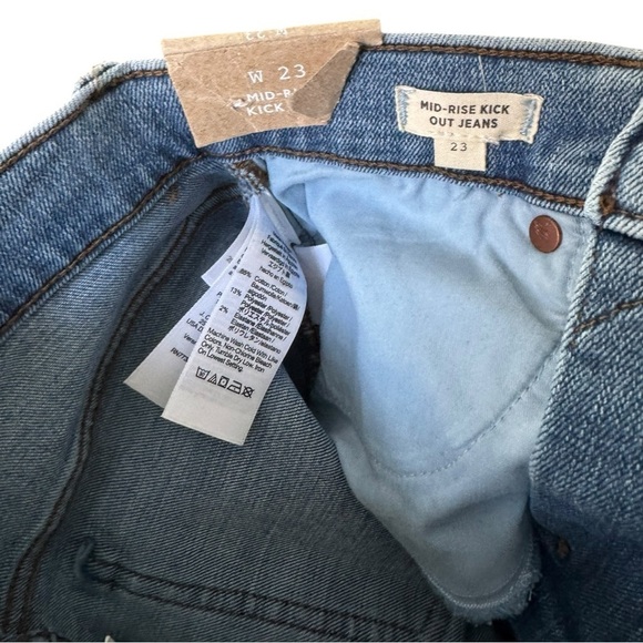 New! Madewell Mid-Rise Kick Out Stretch Jeans - Picture 4 of 5